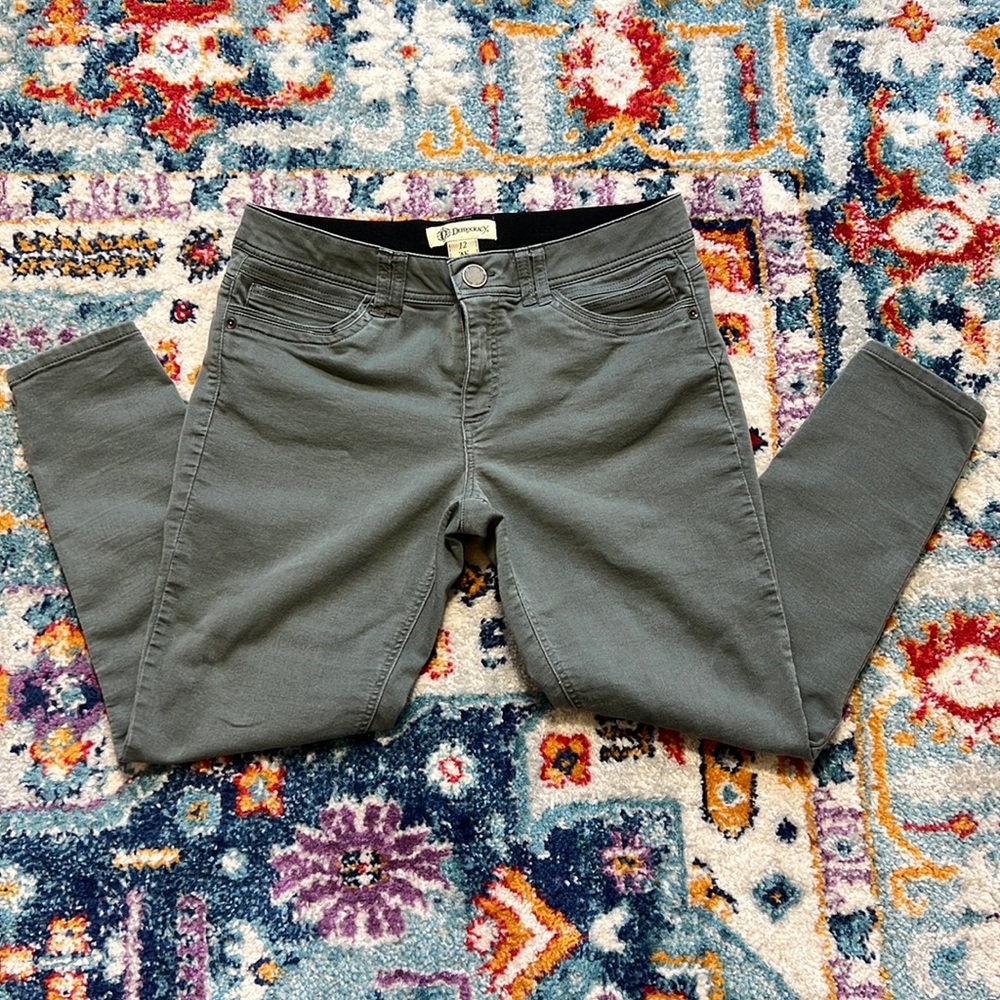 Democracy Ab Solution Green Ankle Stretch Jeans see pics for minor flaws